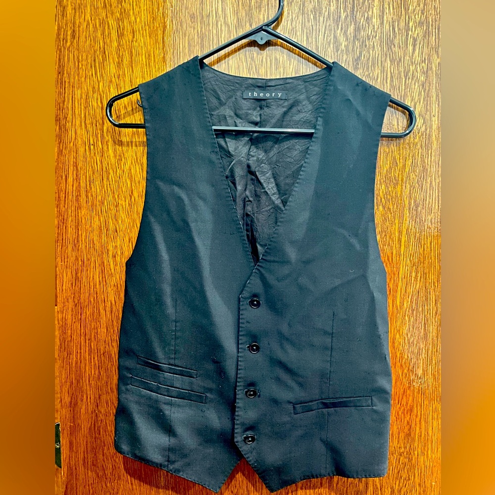 Men’s theory suit vest - used